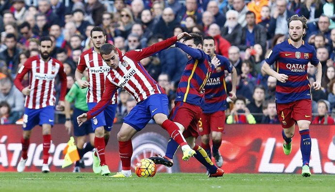 Messi y Griezmann pelean en el Barcelona - Atlético Madrid