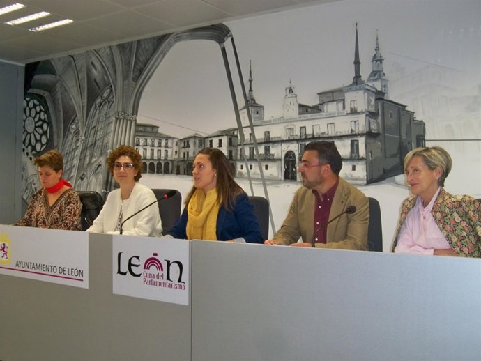 Elena cabezas, maría jesús rodríguez, marta mejías, pedro llamas y ana franco.