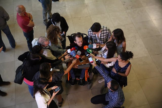 Pablo Echenique en la inauguración de la Universidad de Podemos