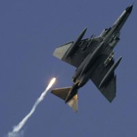 Aviones turcos bombardean a Estado Islámico en Siria tras ataques contra localidad fronteriza