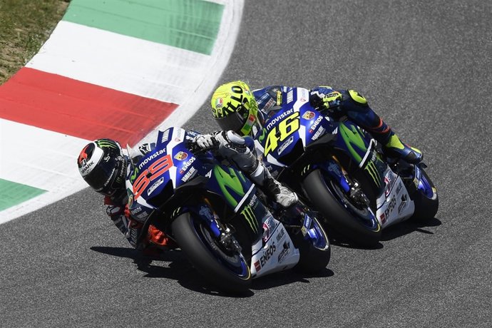 Valentino Rossi y Jorge Lorenzo en el GGPP de Italia 2016
