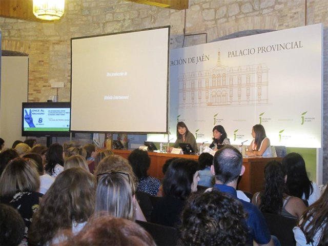 Jornada sobre la explotación sexual de mujeres y menores en Jaén