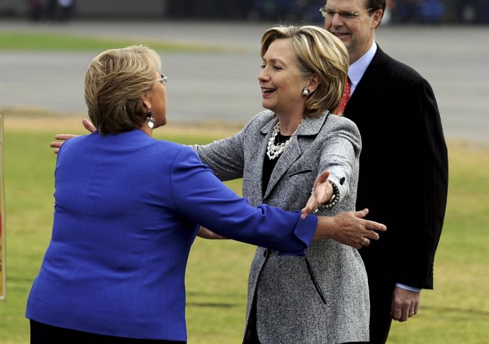 Michelle Bachelet y Hillary Clinton