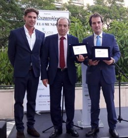 Endesa y Nissan reciben un premio