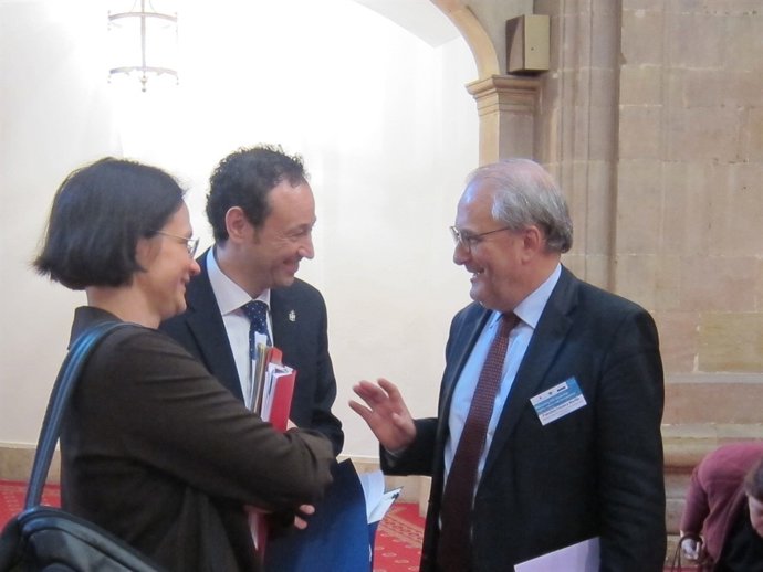 Francisco Fonseca (Dir. Gral Justicia y consumidores UE) y Guillermo Martínez