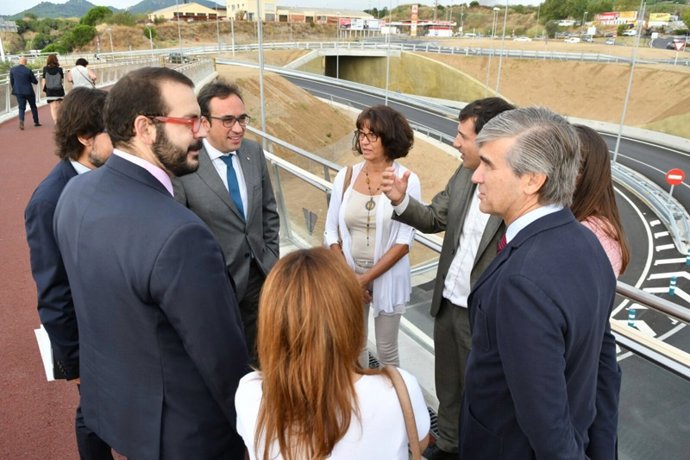 El conseller de Territorio, Josep Rull, visitando la C32 en Mataró