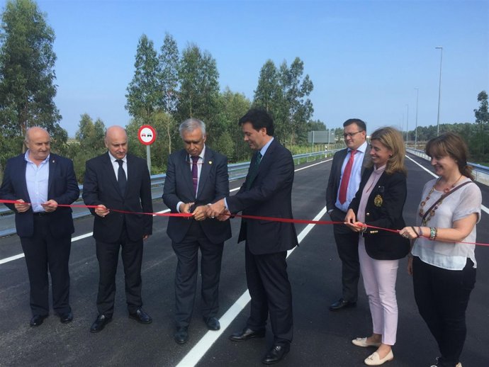Inauguración del ramal de acceso al polígono de Barres