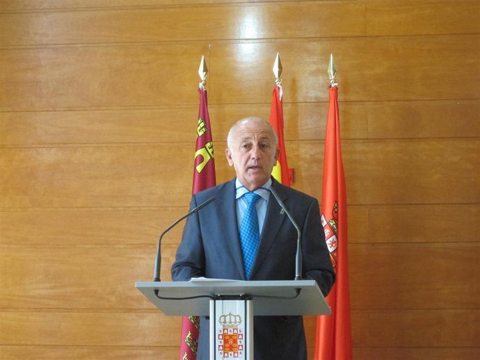 El concejal Roque Ortiz, en la rueda de prensa