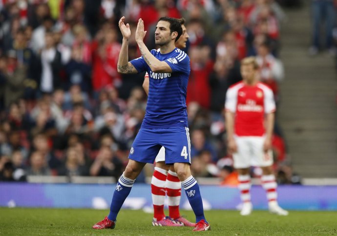 El Chelsea empata ante el Arsenal y se acerca al título.