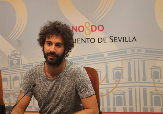 Julián Moreno.