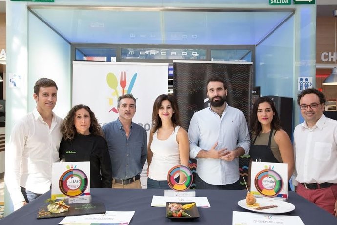 Torralbo, Mayoral y Rojas durante la entrega del premio