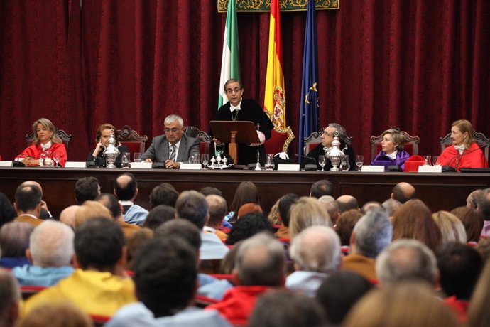 Acto de apertura del curso de la Universidad de Sevilla 2016-17