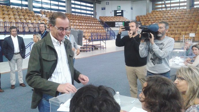 El presidente del PP vasco y candidato a lehendakari, Alfonso Alonso, 
