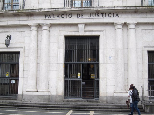 Fachada de la Audiencia de Valladolid,e escenario del juicio. 