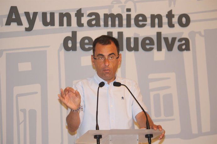 El portavoz del PP en el Ayuntamiento de Huelva, Ángel Sánchez