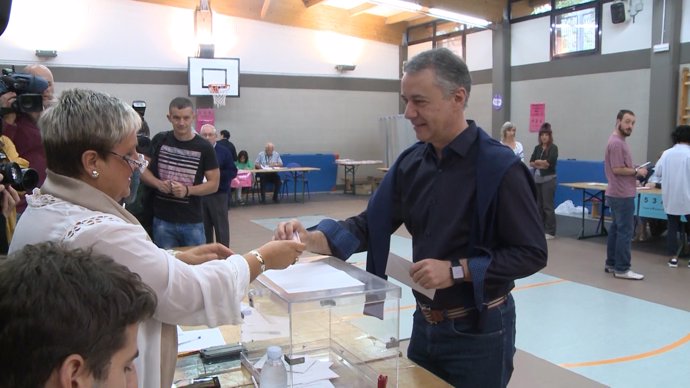 Urkullu vota en las elecciones de Euskadi