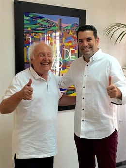 Eduard Punset y Xavier Amor, alcalde de Pineda de Mar