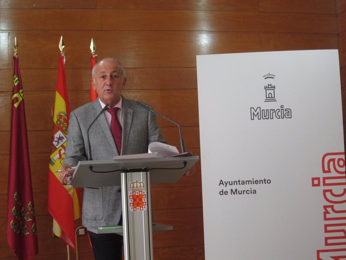 Concejal de Fomento de Murcia, Roque Ortiz