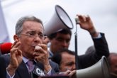 Foto: Uribe acusa a la comunidad internacional de apoyar "la claudicación ante el terrorismo" en Colombia