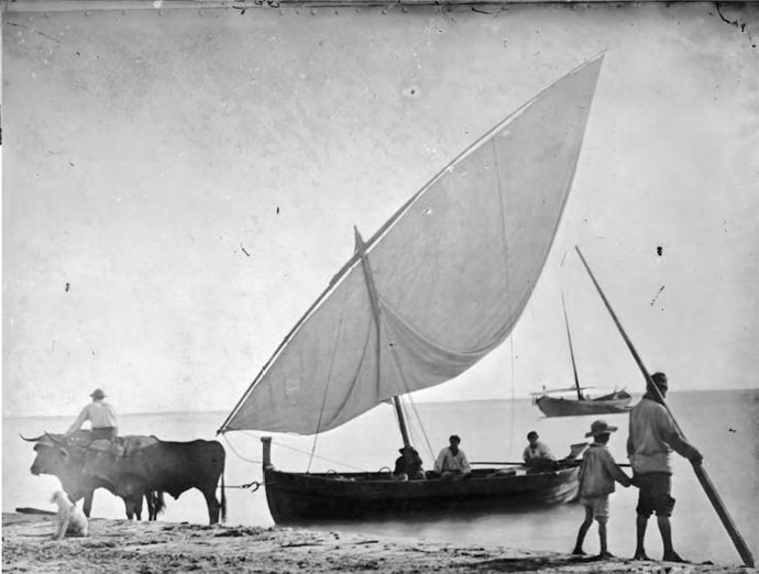 Barca de pescadores. Casa Fotogràfica J.Laurent
