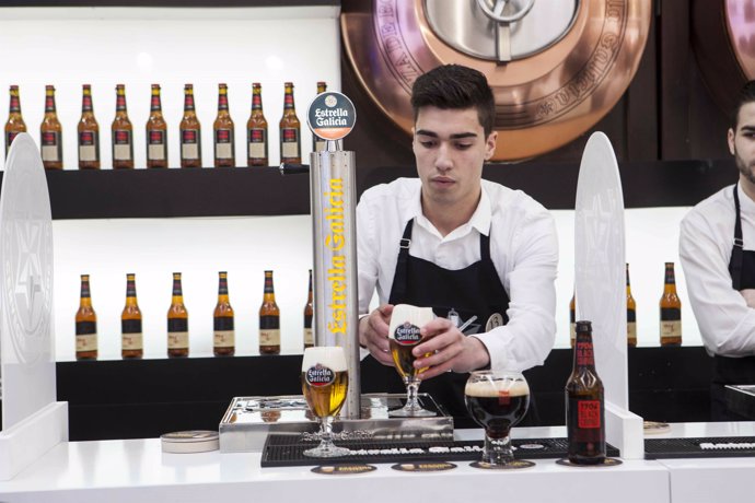 NP El Mejor Tirador De Cerveza De Galicia Es Alberto Fuentes Del Restaurante Tív