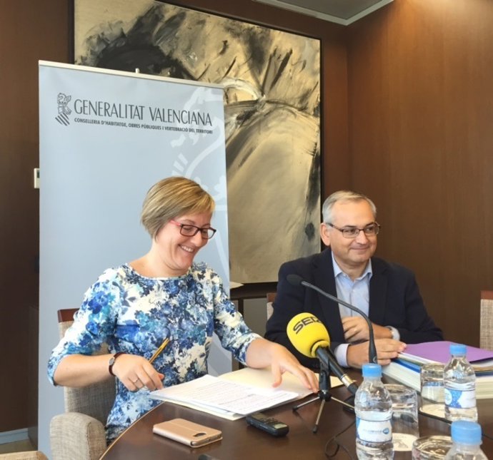 Salvador y Boira en un desayuno informativo