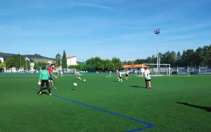 Escuela deportiva de fútbol de Piélagos
