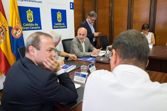 El presidente del Cabildo de Gran Canaria se reúne con alcaldes por el IGTE