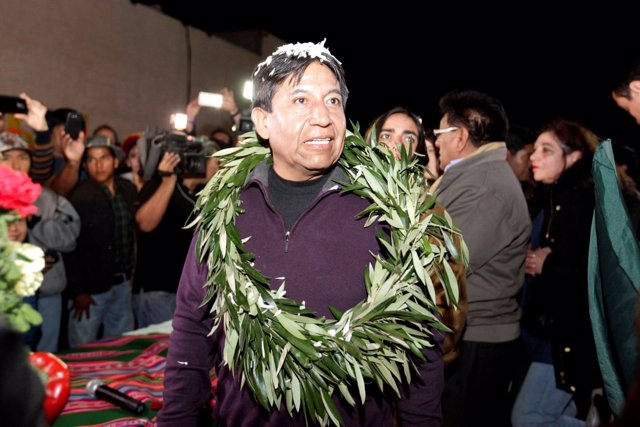 El ministro de Bolivia, David Choquehuanca, intenta visitar un puerto chileno