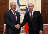 Putin elogia la "valentía y el patriotismo" de Peres