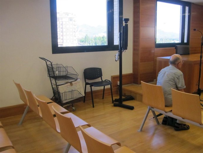 ACUSADO DE ARROJAR LEJÍA Y SALFUMÁN A UN HOMBRE