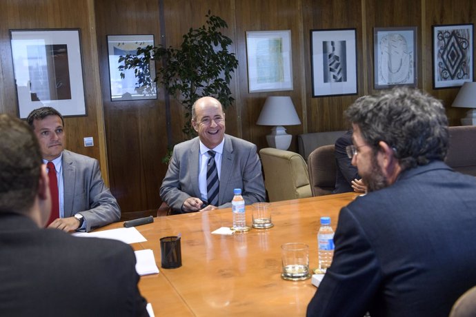 Reunión Ministerio de Industria-Gobierno de Canarias
