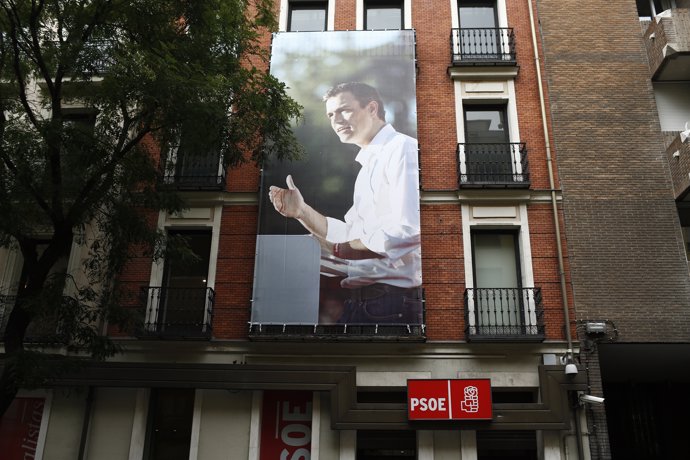 Imagen de Pedro Sánchez en su sede del PSOE de Ferraz