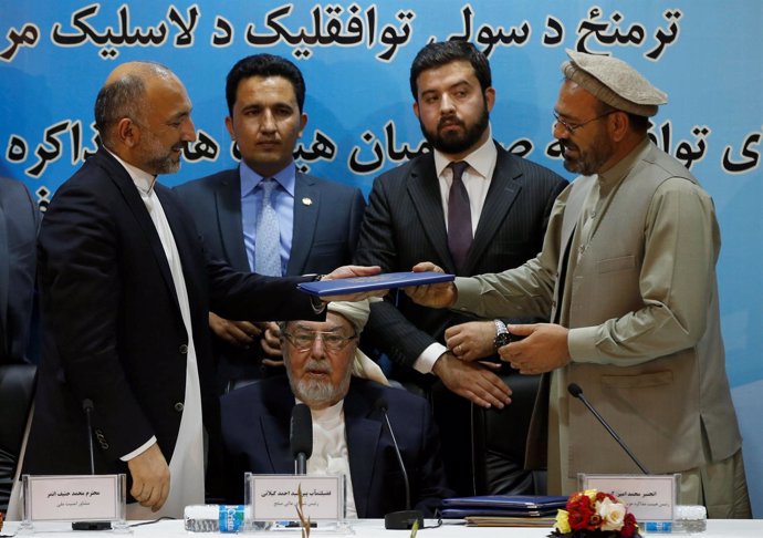 Firma del acuerdo de paz del partido de Hekmatyar con el Gobierno afgano