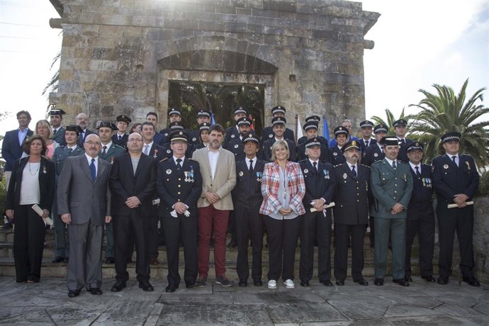 Distinciones policiales en Camargo