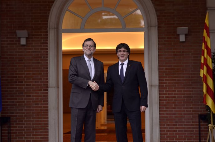 Mariano Rajoy y Carles Puigdemont