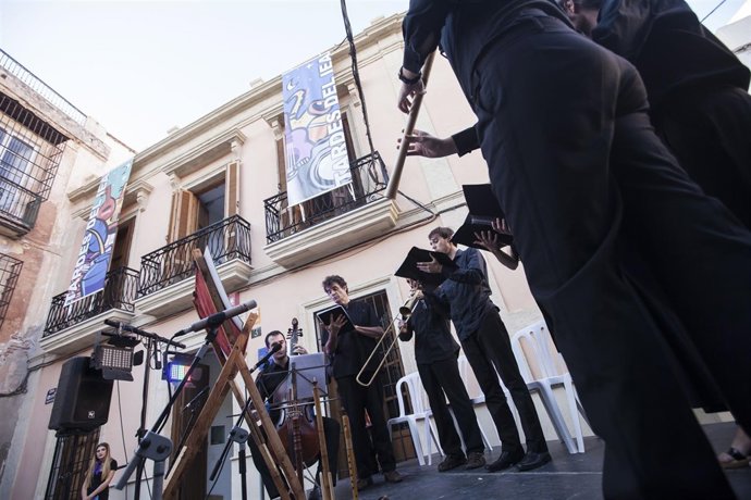 El grupo 'Anónimo IV' ha actuado en la primera de las 'Tardes del IEA'.