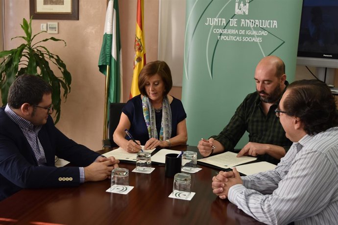 Sánchez Rubio firman convenio con al Caongd