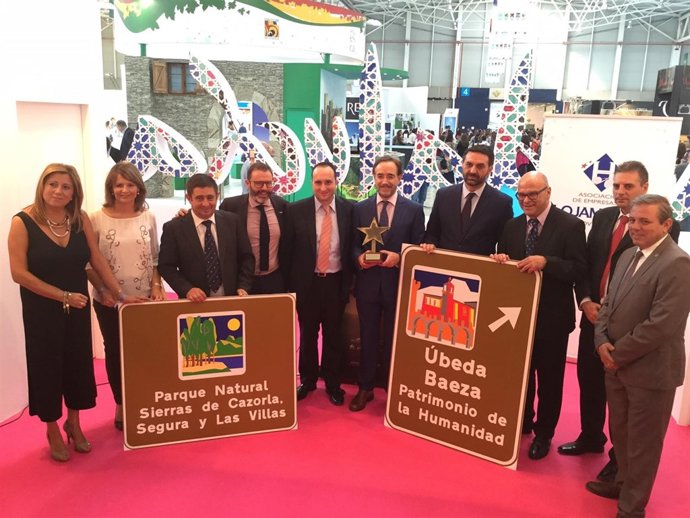 López recibe la Estrella de Oro por la Autovía del Olivar