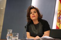 Santamaría no opina sobre crisis del PSOE y ni si el Rey debe abrir ronda de investidura