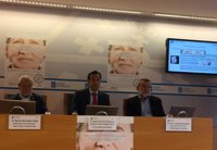 La Xunta prevé una intensidad "media" de la gripe este año y anima a vacunarse "por el bien de todos los gallegos"