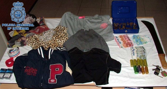 Nota De Prensa: "La Policía Nacional Detiene A Cuatro Personas Relacionadas Con 