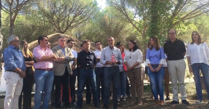 El secretario general del PSOE, Ignacio Caraballo, y José Fiscal.