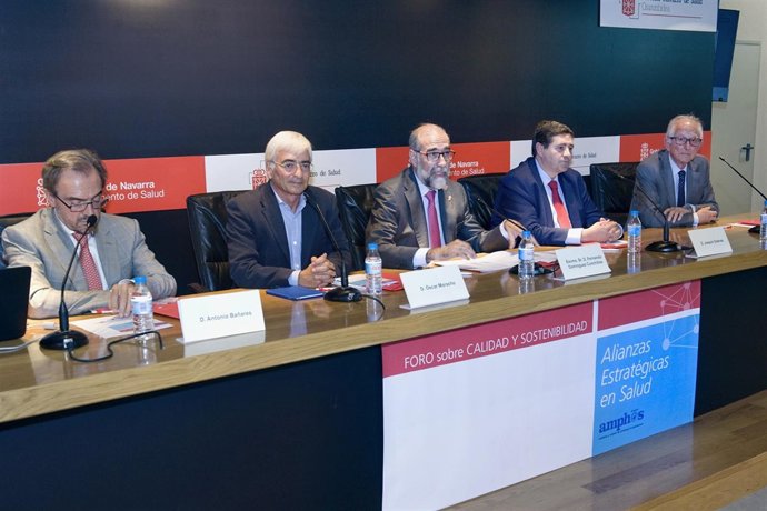 Dominguez inauguró el encuentro entre responsables de Navarra y La Rioja