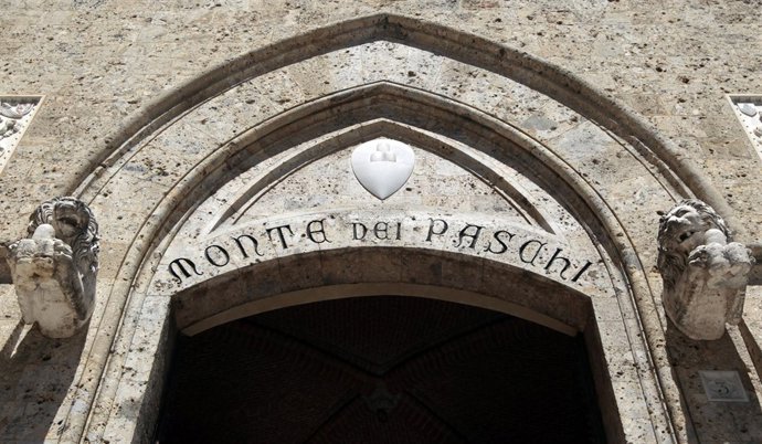 Recurso de la sede de Banca Monte Paschi en Siena (Italia)