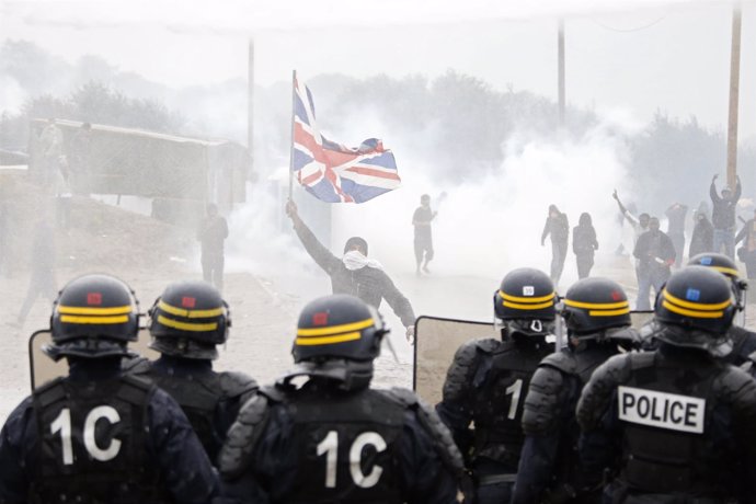 Disturbios en 'La Jungla' de Calais