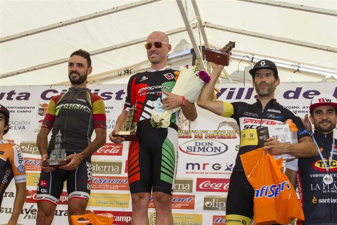Entrega de premios de la Ruta Ciclista BTT Gran Premio Villa de Paterna