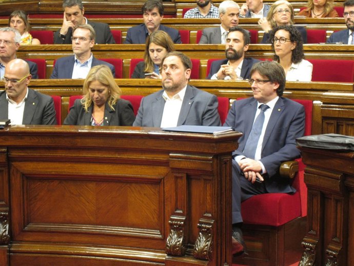 Consellers R.Romeva, N.Munté, vicepte.O.Junqueras, pte.C.Puigdemont