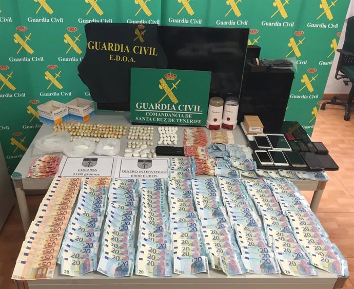 Material requisado por la Guardia Civil