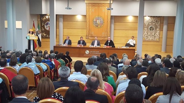 Inauguración del curso universitario en Cáceres